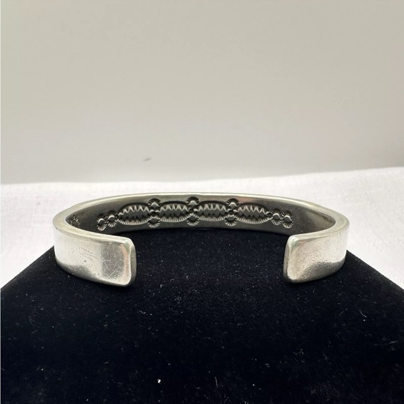 Vintage Bruce Morgan 14k Gold & Sterling Silver Navajo Etched Cuff Bracelet - Picture 4 of 8